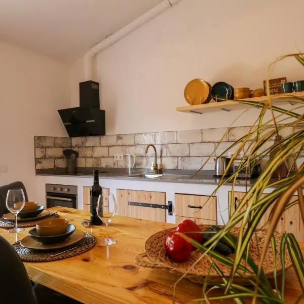 Farm Lodges Olive, Casa Bougainvillea，位于蒙卡拉帕舒的酒店