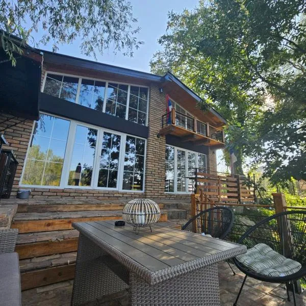 Bear Secret House，位于丘普里亚的酒店