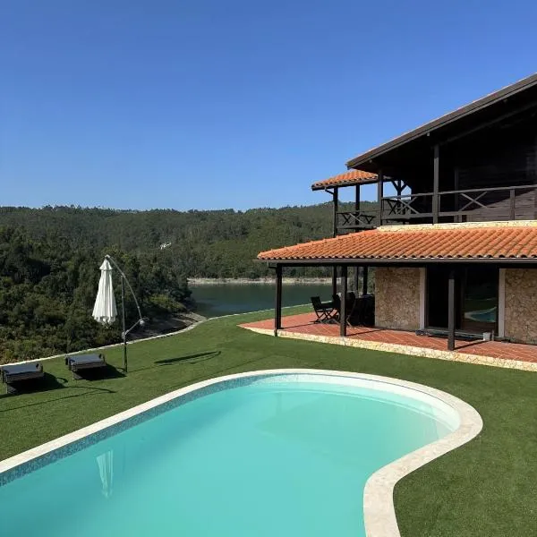 Lake Prestige Villa Castelo de Bode, Tomar，位于托马尔的酒店