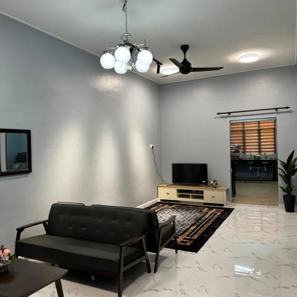Homestay De Acacia Rumah Melati，位于瓜拉丁加奴的酒店