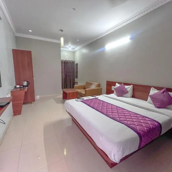 Hotel Gateway Suites Bangalore Airport，位于Bidadi的酒店