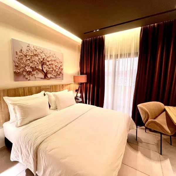 Hôtel Le Manoir，位于塔扎的酒店