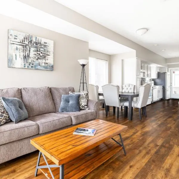 Luxury Downtown Townhome Private Garage Unit 16，位于克利夫兰的酒店