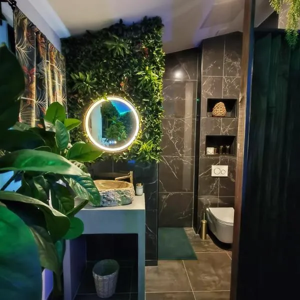 La Jungle Room，位于Rognac的酒店