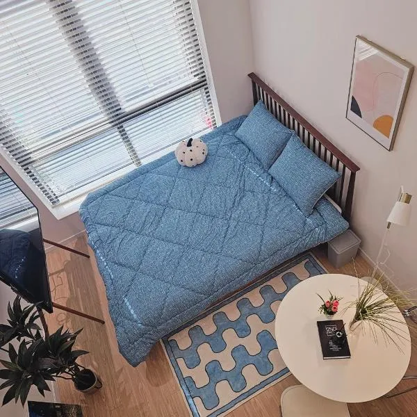 Sillim Sindaebang Station Gocheok Sky Dome Lovely house，位于首尔的酒店