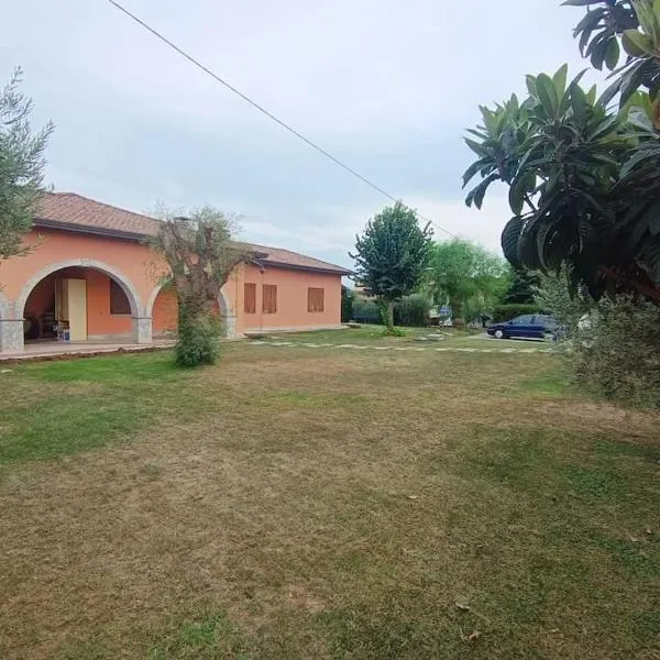 villa Toni，位于斯坎扎诺的酒店