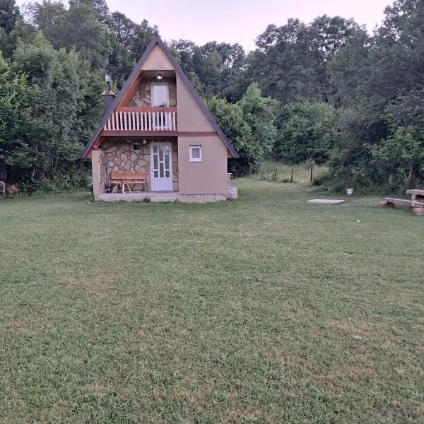 Village House Djurovic，位于Pošćenje的酒店