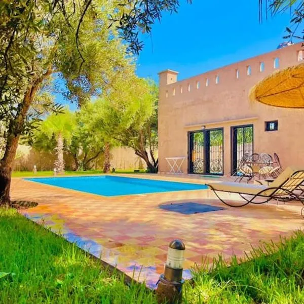 Villa des tortues 3 Marrakech piscine privative sans vis à vis，位于马拉喀什的酒店