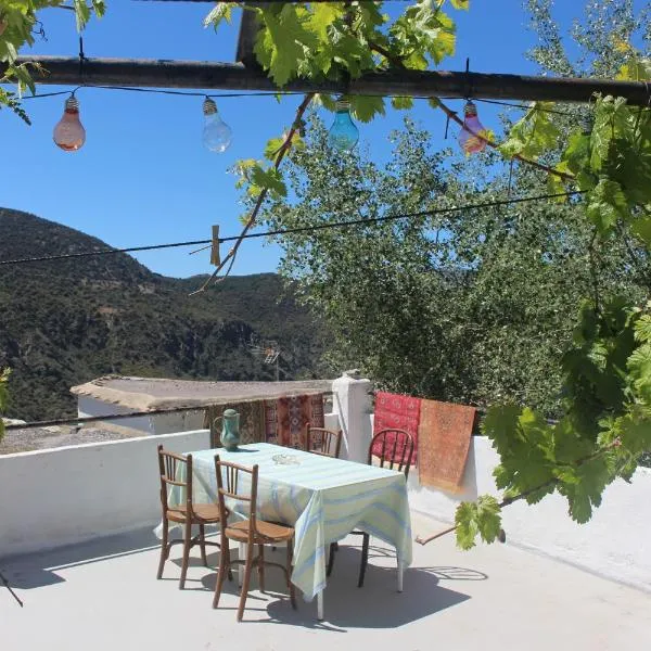 Casa Rural Violeta en Atalbéitar Alpujarra，位于Atalbéitar的酒店