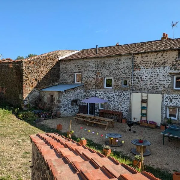 La Cadette des 2 Frangines，位于Mazerat-Aurouze的酒店