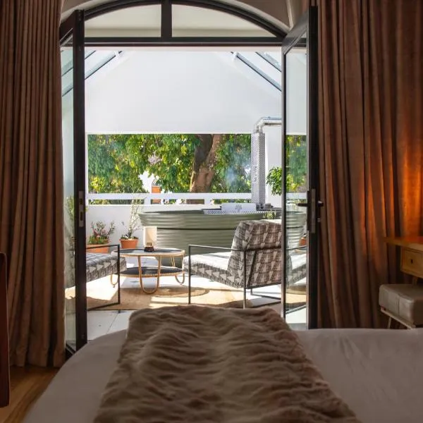 Le Petit Manoir Boutique Hotel，位于弗朗斯胡克的酒店