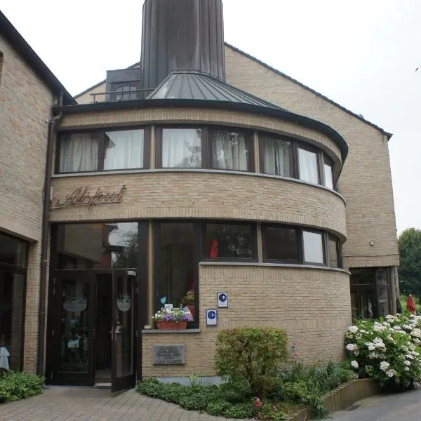 艾斯布特酒店，位于Sint-Martens-Lennik的酒店