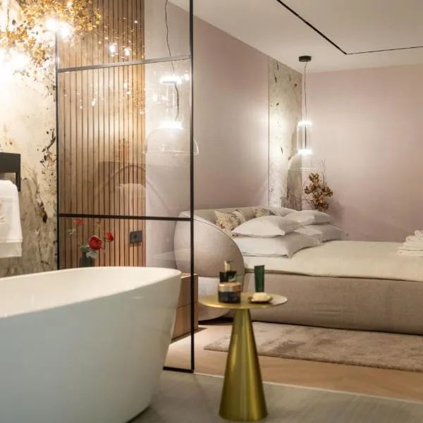 Luxury Rooms - FOR GIFT，位于扎达尔的酒店