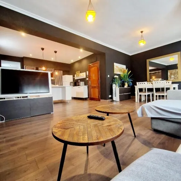 Apartamento amplio en el centro de Cazorla - ideal para familias y grupos，位于卡索拉的酒店