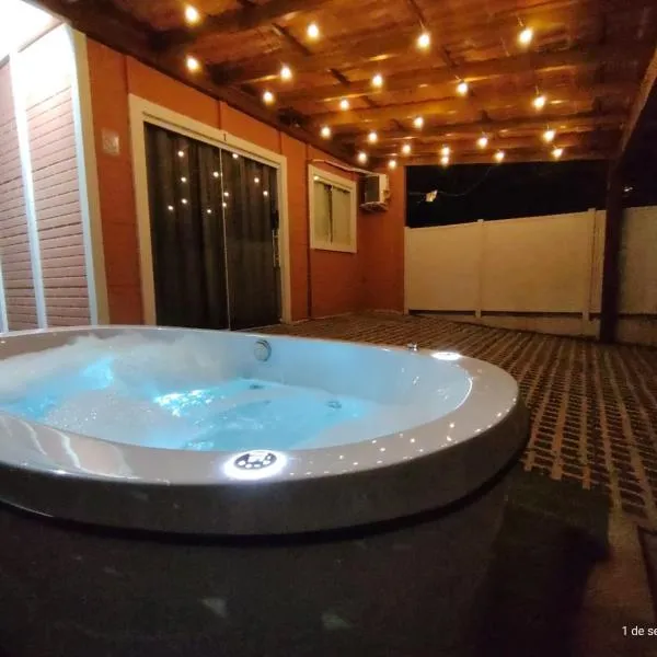 CASA CLIMATIZADA COM HIDROMASSAGEM PRÓXIMO BETO CARRERO E PRAIAS - Casa 1 DuMar Hospedagem，位于佩尼亚的酒店