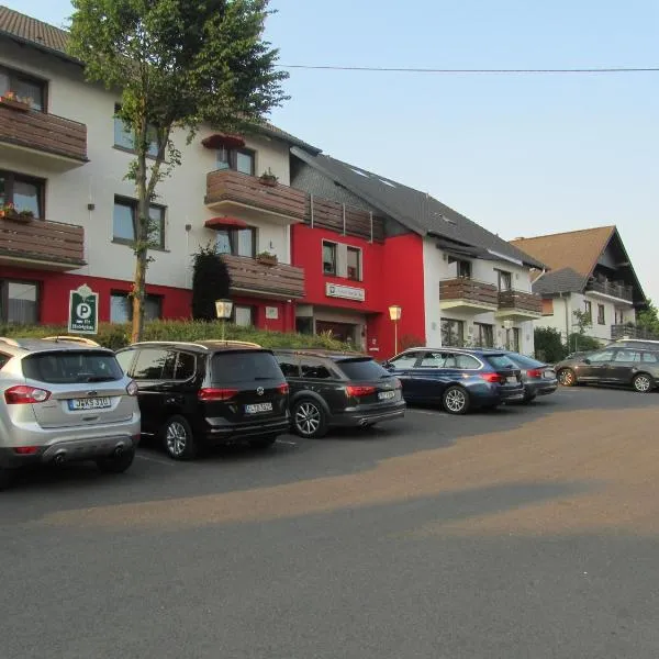 Hotel zur Burg Nürburg，位于尼尔堡的酒店