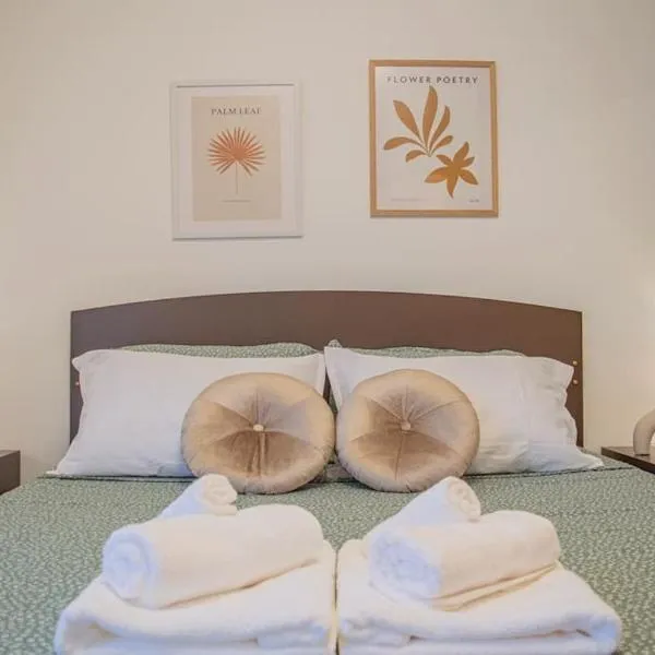 ApartExperience Nel cuore di Bra Comfort con Parcheggio privato，位于布拉的酒店