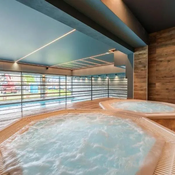 Akces APARTAMENTY KASPROWICZA 20C- BASEN, SAUNY, JACUZZI, SIŁOWNIA W CENIE - SCHWIMMBAD, SAUNEN, JACUZZI, FITNESSSTUDIO IM PREIS，位于科沃布热格的酒店