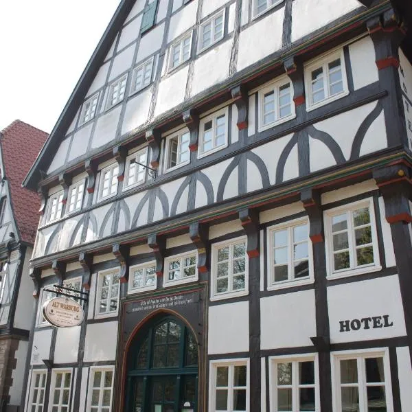 阿尔特瓦尔堡酒店，位于瓦尔堡的酒店