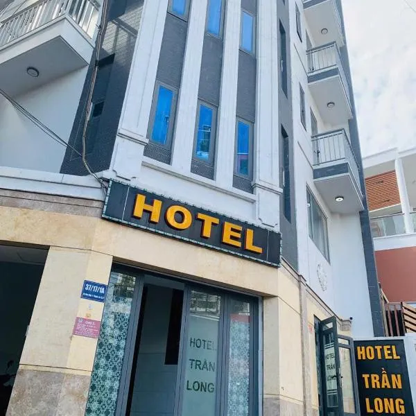 Hotel Trần Long，位于胡志明市的酒店