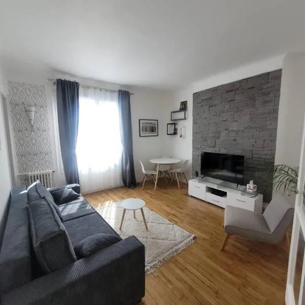 Appartement cosy proche Paris，位于科隆布的酒店