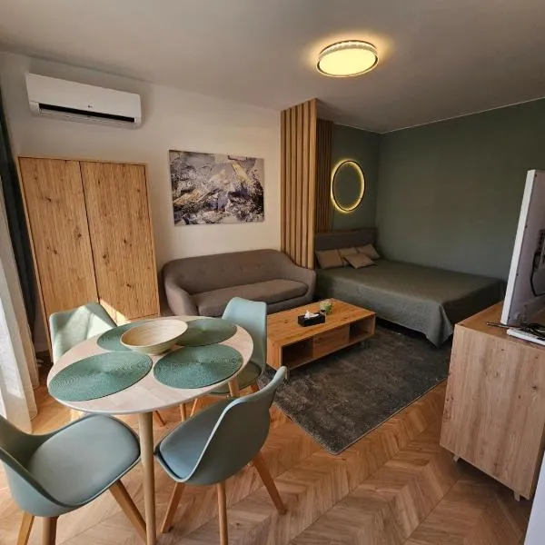 D422Apartman，位于多瑙新城的酒店