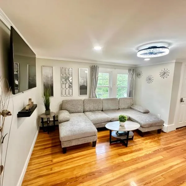 Town & Country Andover, NJ Area Apt- 2nd FL，位于Andover的酒店