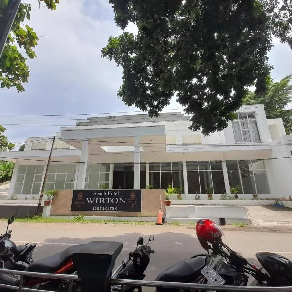 Beach Hotel Wirton Batukaras，位于巴图卡拉的酒店
