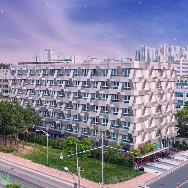 Chungchoho Best Hotel，位于束草市的酒店