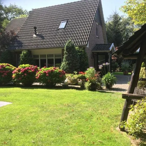 Wendrik Hoeve Bed & Stables，位于埃姆斯特的酒店