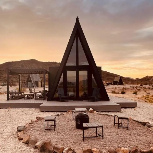 Stardust Big Bend Luxury A-Frame#5 great views，位于特灵瓜的酒店