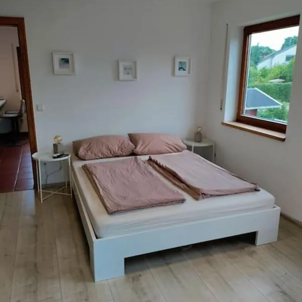 Gemütliche Wohnung in Oberteuringen，位于Oberteuringen的酒店