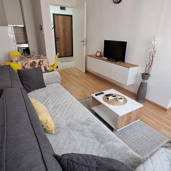 Stan Banjaluka Ada 1，位于Rebrovac的酒店