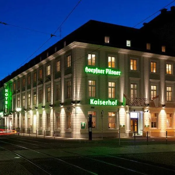 凯斯霍夫酒店，位于Berghausen的酒店