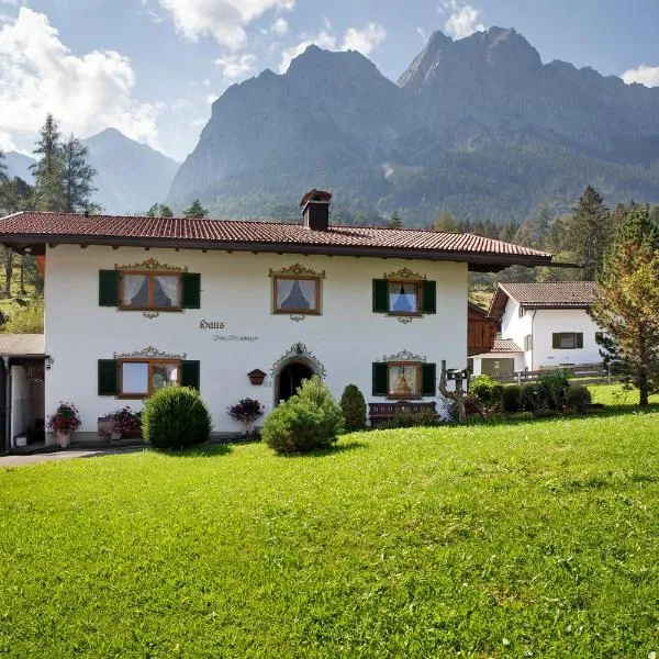 Ferienwohnung Waxensteinblick，位于格赖瑙的酒店