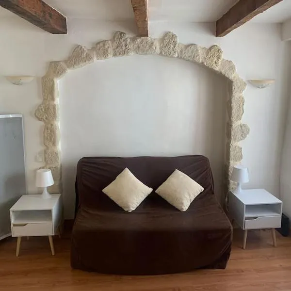 Studio isola village，位于伊索拉的酒店