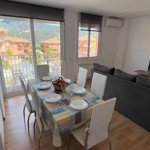 Apartament acollidor al Berguedà 6p，位于Sant Jordi de Cercs的酒店