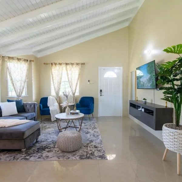 SweetOasis-King Bed-Pool-BBQ Grill-Free StarLink Wifi 250Mbps-Solar Powered-Free Parking-Gated Complex-Near Ocho Rios，位于曼米湾的酒店