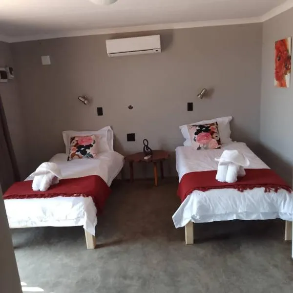 Petrified forest restcamp,位于Khorixas的酒店