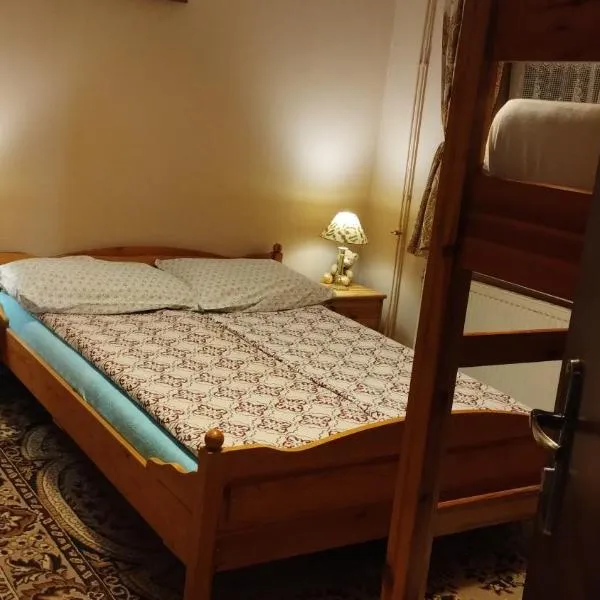 agrohaczów zarzeką apartament pod orzechem，位于Haczów的酒店
