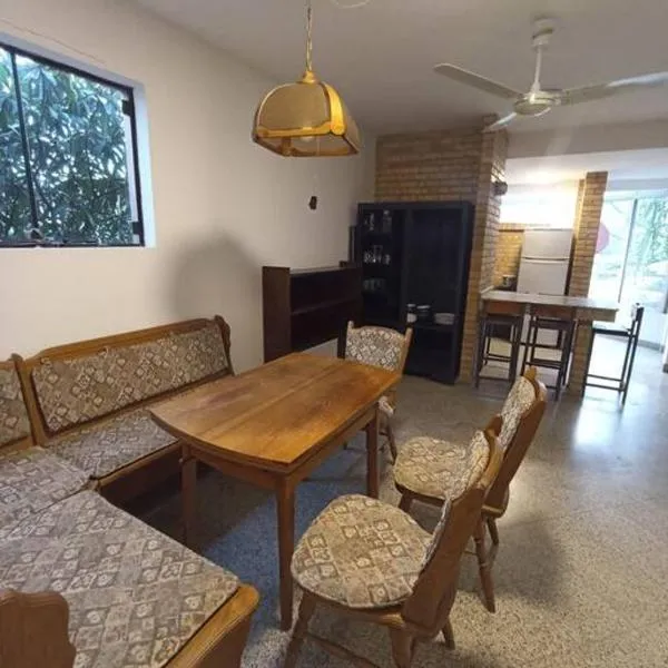 Amplio departamento céntrico，位于圣洛伦索的酒店