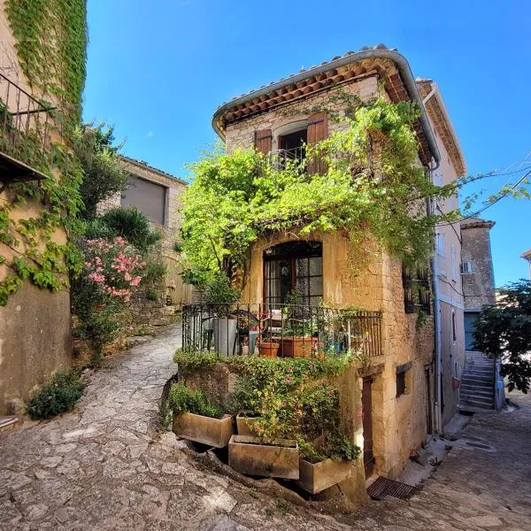 Maisonnette provençale，位于Simiane-la-Rotonde的酒店