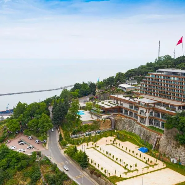 Radisson Blu Hotel Trabzon，位于特拉布宗的酒店