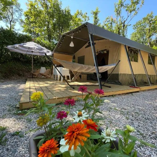 Lodge Holidays - Al Lago di Lago，位于Lago的酒店