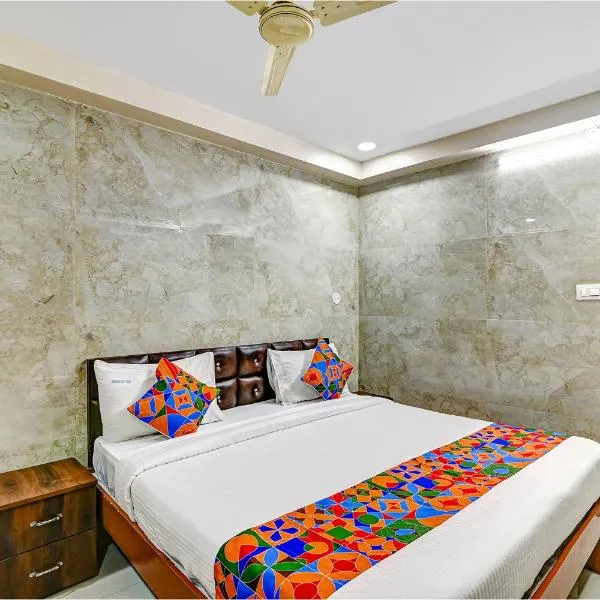 FabHotel Srinivasa Guest House，位于蒂鲁帕蒂的酒店