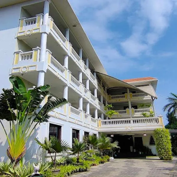 Hotel Royal Retreat，位于萨姆巴尔普尔的酒店