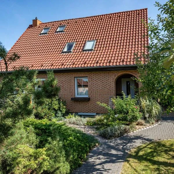 Ferienhaus Appelgarten，位于Blankenburg的酒店