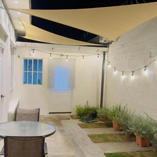 Muy cerca de playas y miradores muy accesible a la ciudad y comercios，位于拉乌尼翁的酒店