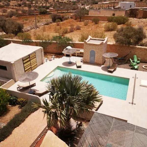 Villa Douira avec piscine, proche d'Essaouira，位于索维拉的酒店