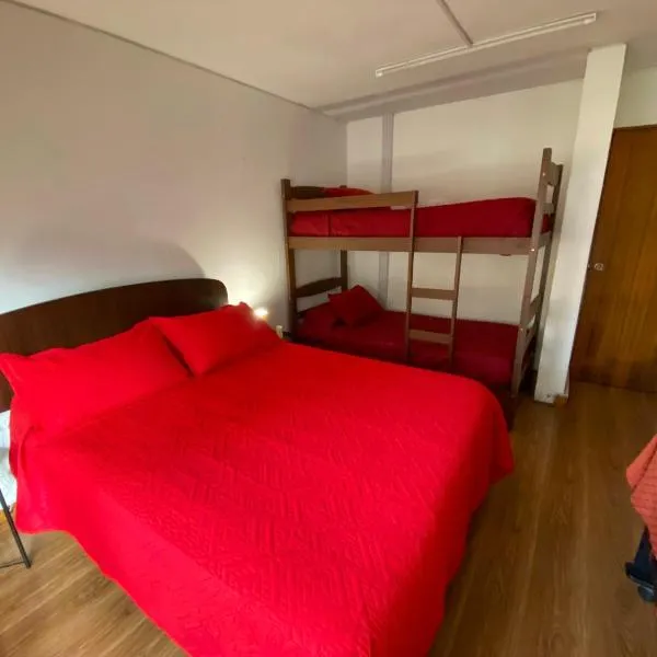 Hostal EntreOrientes，位于维纳德马的酒店